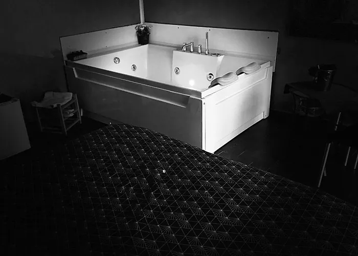 Via Trento 30Albergo